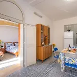 Blue House In Con Piscina 別荘 トッレ・ラピッロ