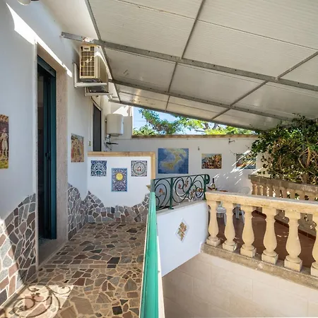 Blue House In Con Piscina Holiday home Torre Lapillo