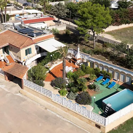 Blue House In Con Piscina Torre Lapillo